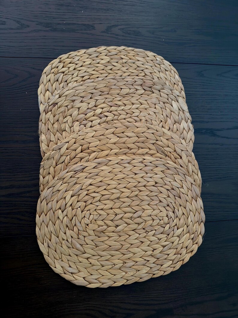 Handwoven Water Hyacinth Placemats, Natural Oval Braided Table Mats, Set of 4, Boho Farmhouse Dining Decor, Rustic Table Setting
