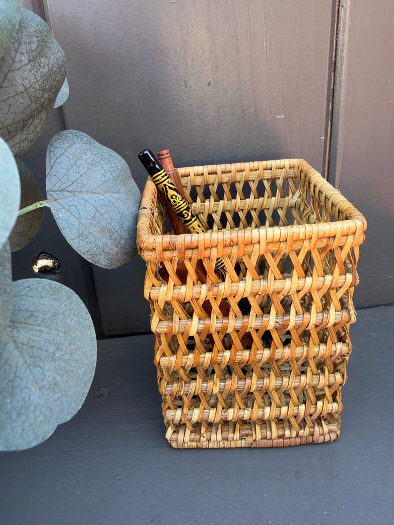 Handwoven Natural Rattan Pen Holder Basket, Rustic Wicker Desk Organizer, Handmade Storage Basket, Boho Office Decor, Eco Friendly Gift