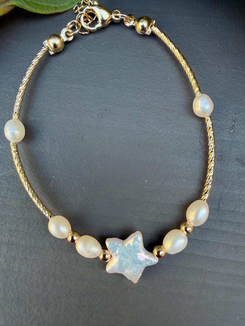 Freshwater Pearl Star Bracelet, Gold Tone Chain, Adjustable Dainty Jewelry