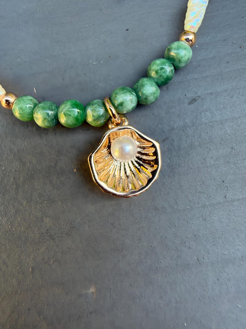 Green Jade Baroque Pearl Bracelet, Gold Seashell Charm, Ocean Inspired Jewelry