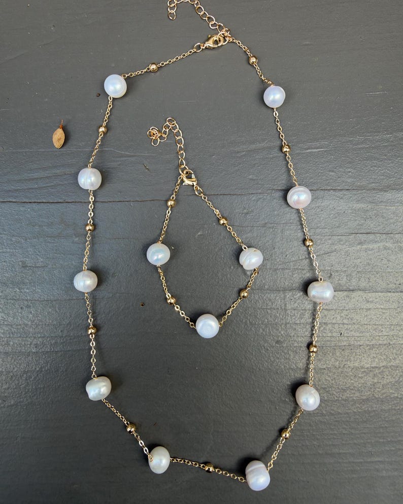 Cultured  Pearl Necklace & Bracelet Set, Gold Tone Chain, Elegant Gift
